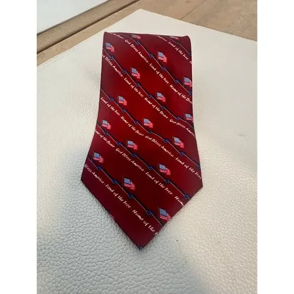 American flag tie God bless America, land of the free NWOT